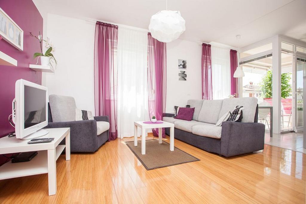 Kuvi Apartments روفينج الغرفة الصورة
