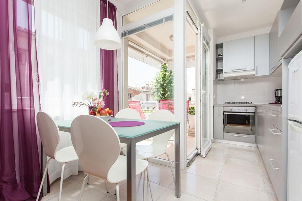 Kuvi Apartments روفينج الغرفة الصورة