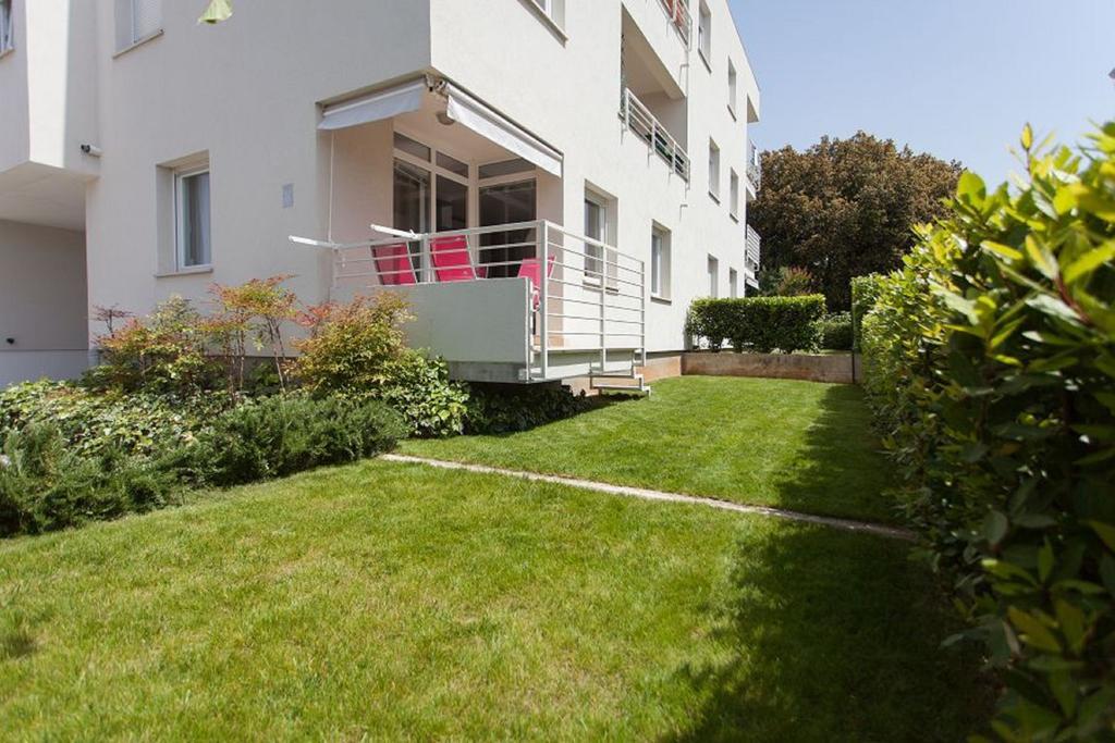 Kuvi Apartments روفينج الغرفة الصورة